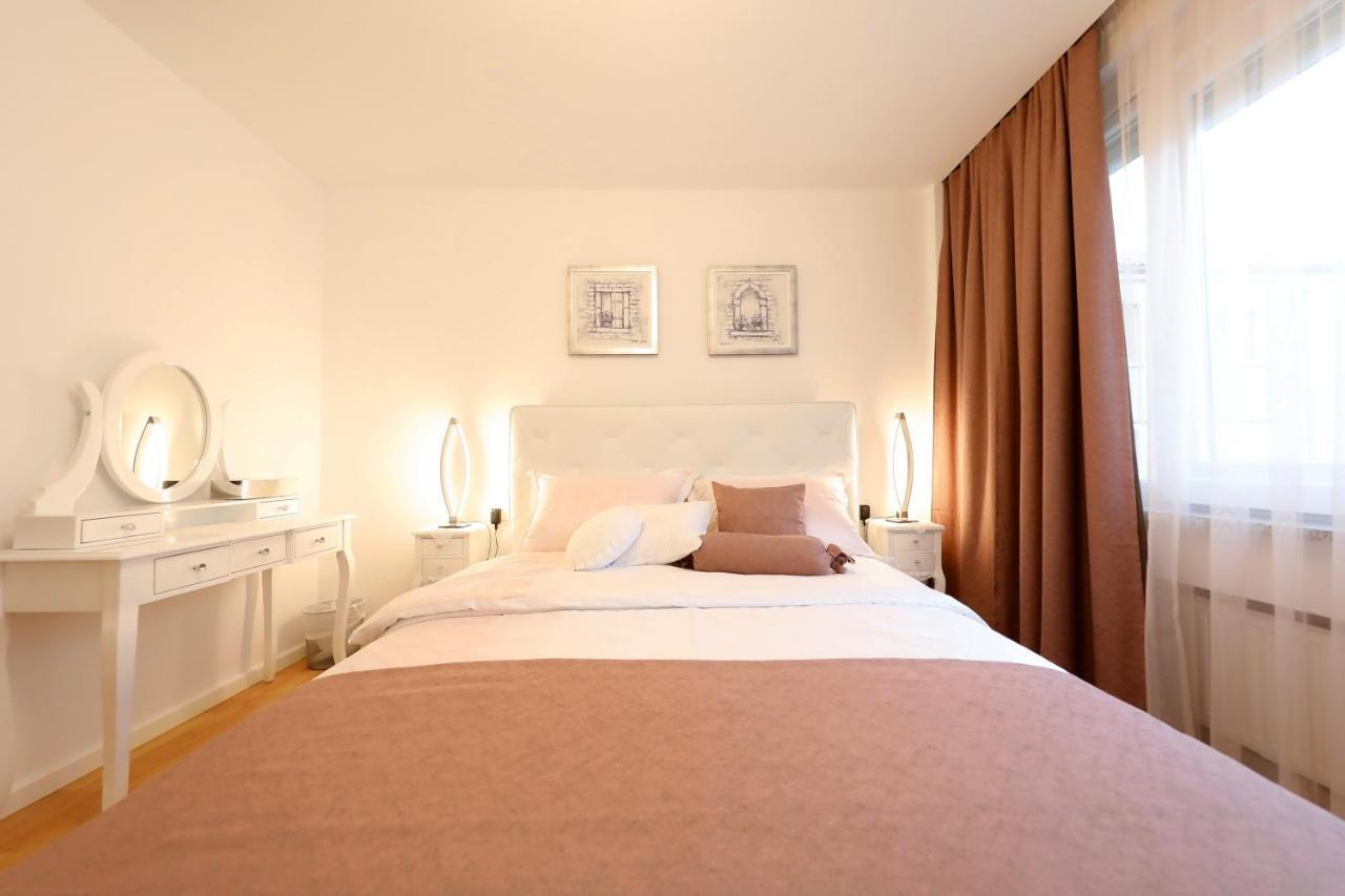 Rosita Deluxe Rooms Zadar Exteriör bild
