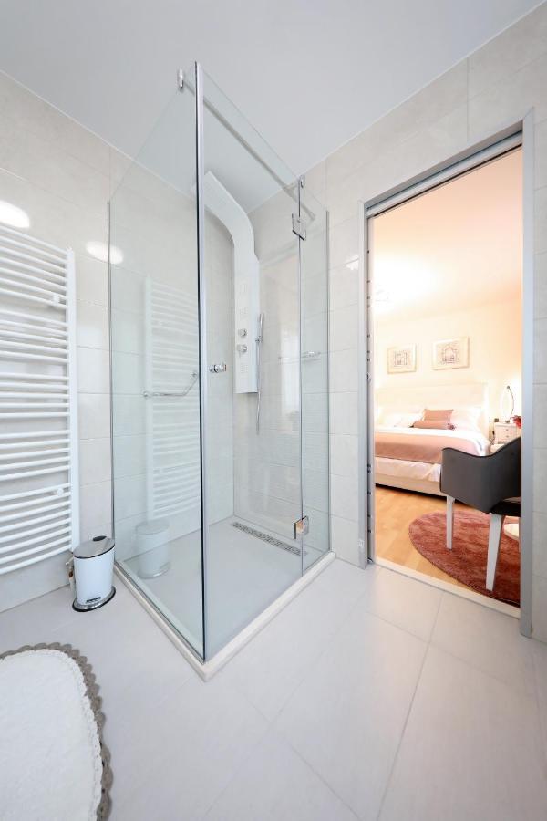 Rosita Deluxe Rooms Zadar Exteriör bild