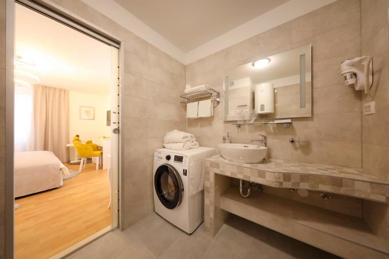 Rosita Deluxe Rooms Zadar Exteriör bild
